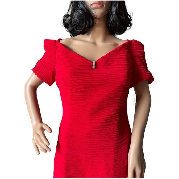 NWT Vintage Cache Red off shoulder ruched sexy dress size medium - Picture 15 of 16